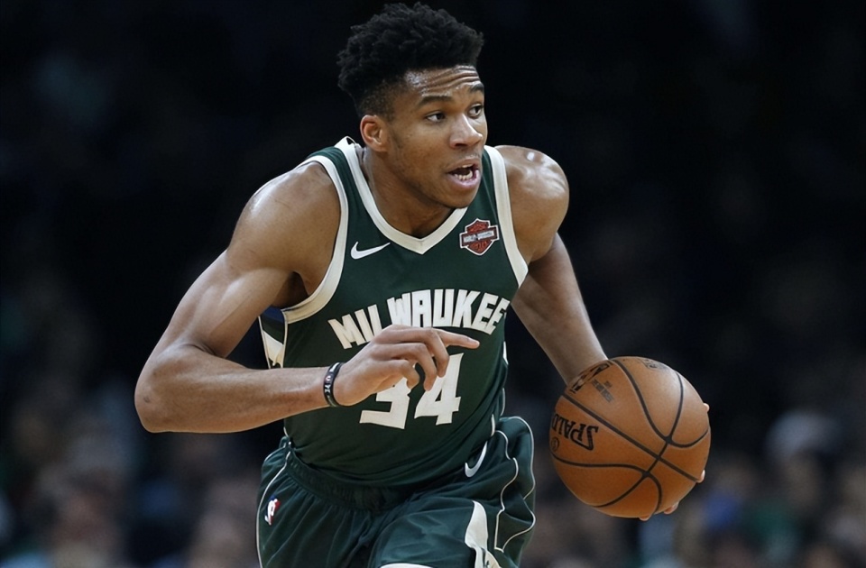 生涯包揽mvp dpoy有多难?历史仅5人达成,老詹差之毫厘_腾讯新闻