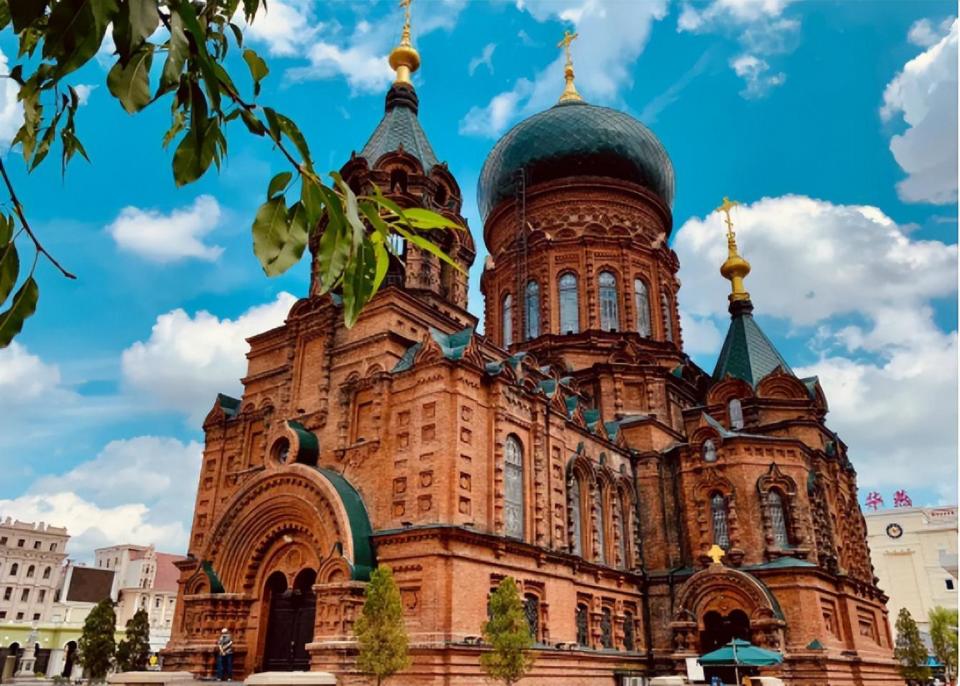 哈尔滨的异域风情从哪来?圣索菲亚大教堂,爆红的不只是蛋糕_腾讯新闻