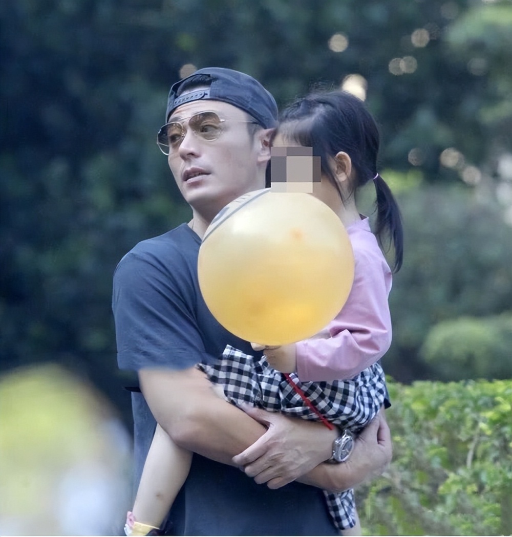 小海豚迎6岁生日,林心如扮可爱为女儿庆生,精灵长相神似霍建华插图6