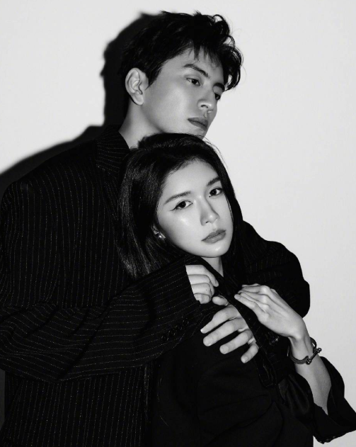 节目中王大陆甜喊蔡卓宜"老婆"