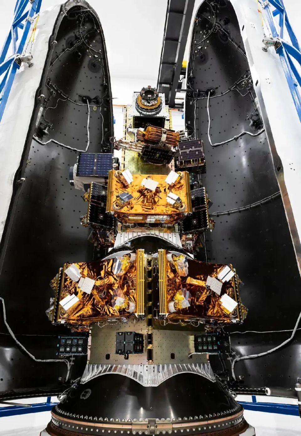 SpaceX首次火箭拼车任务中部署NASA系外行星探测航天器-腾讯新闻