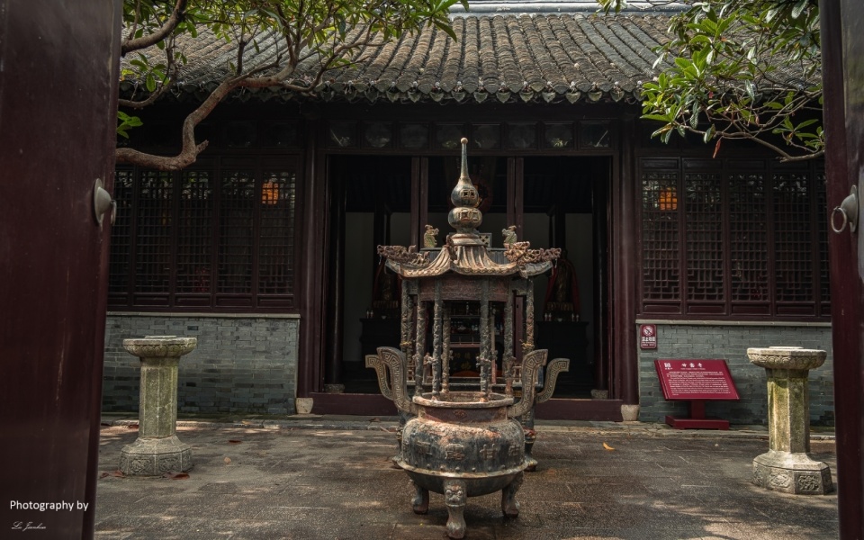 镇江北固山甘露寺