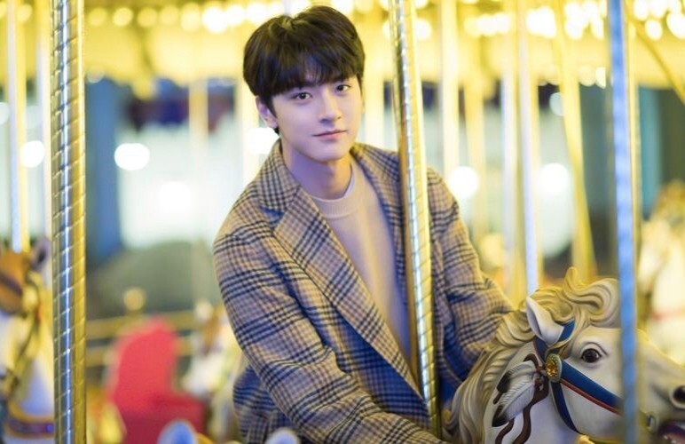 林一还曾在接受采访的时候说,自己希望能够成为像胡歌这样的演员