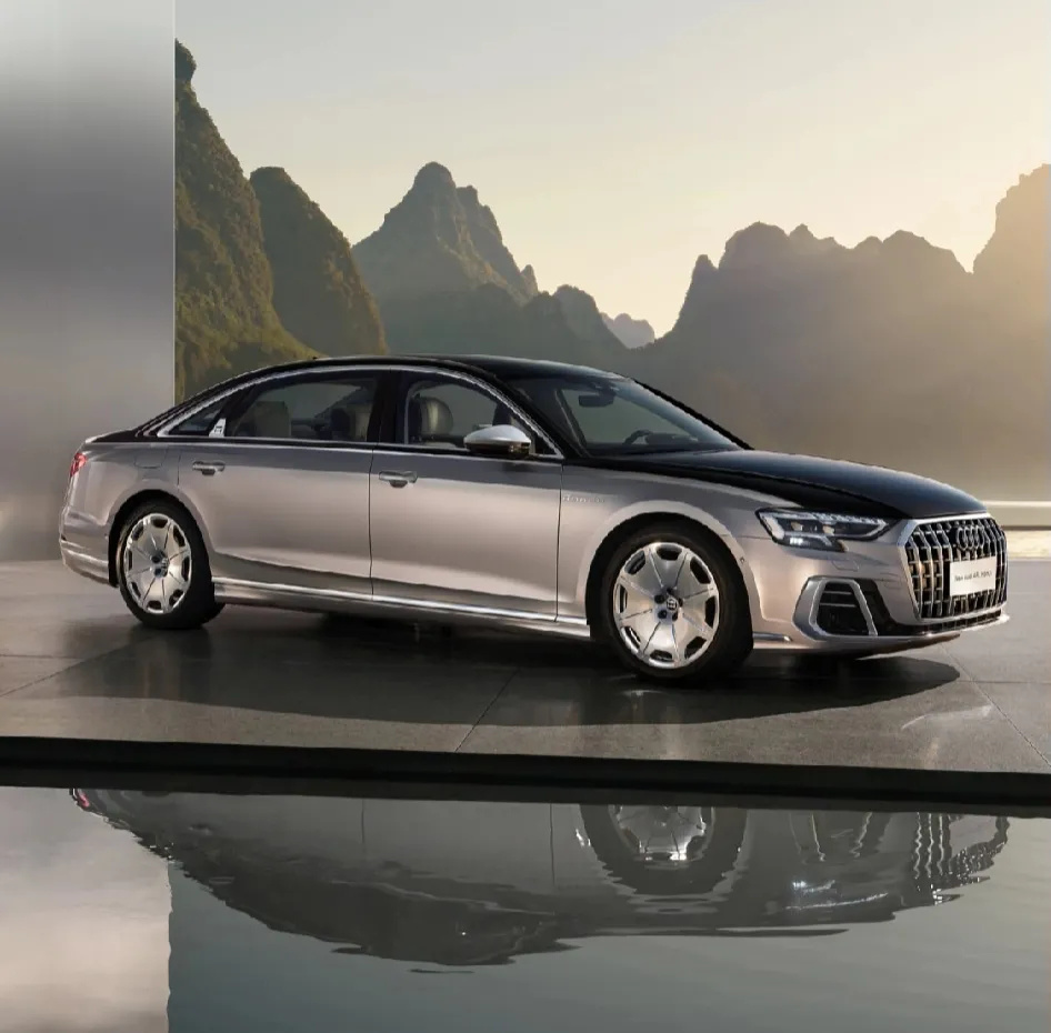 奥迪终于醒悟了八缸的a8l霍希版上市卖200多万