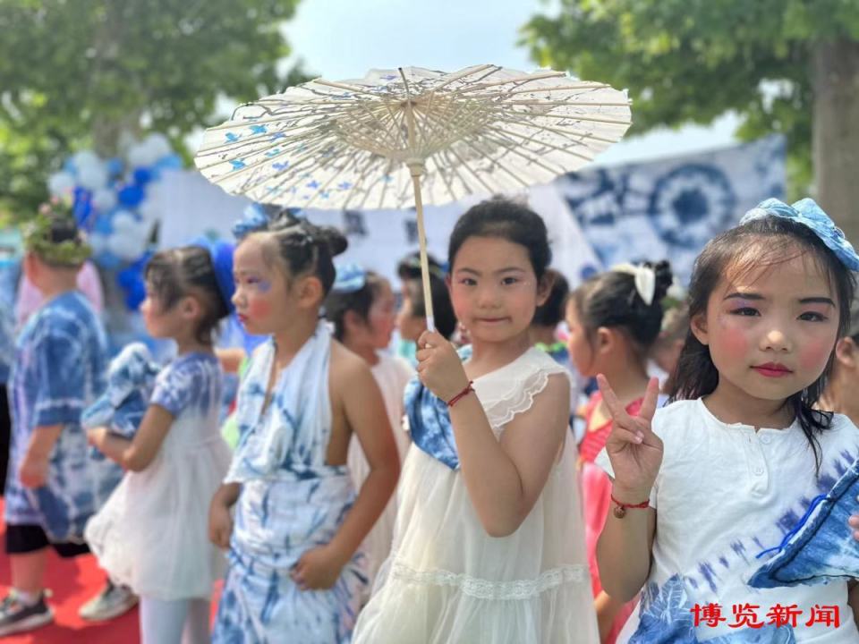 快乐涂鸦,扎染时装秀……桓台县果里镇实验幼儿园多彩活动庆"六一"