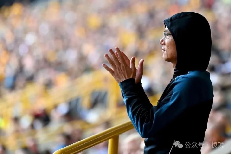 听花酒张雪峰只是"小人物",a股白酒赛道上,跑出多位首富_腾讯新闻