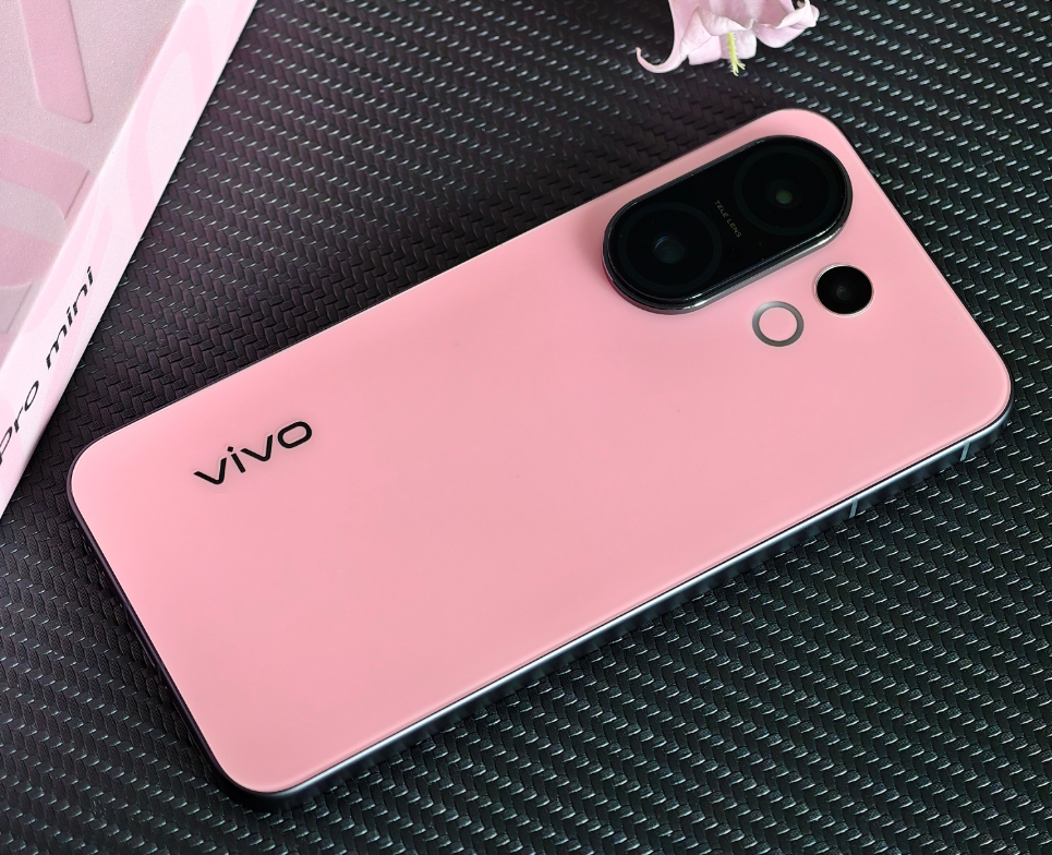 vivo优质拍照手机，100倍变焦+6500mAh+IP69防水，16GB+512GB才卖3499元