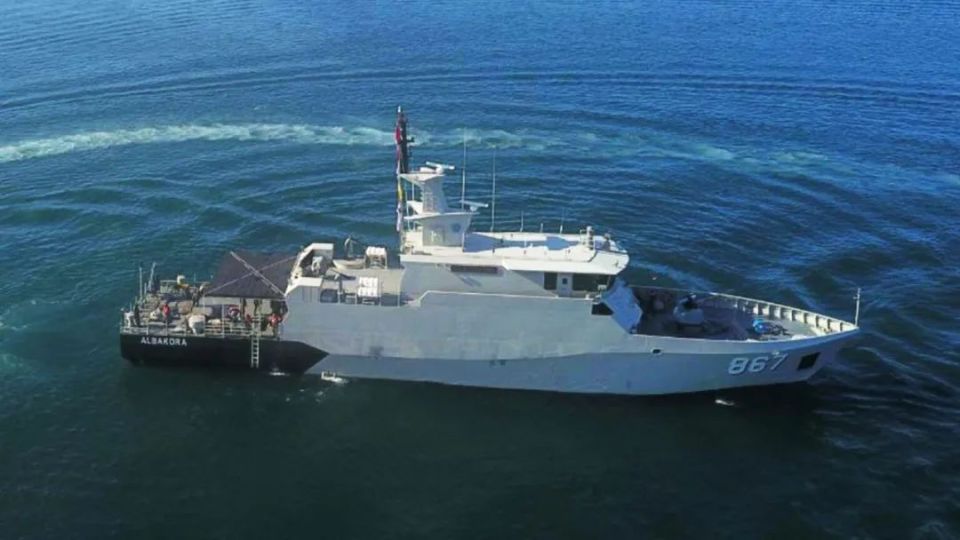 印尼海军新锐巡逻艇:放弃中国舰炮,换装意大利炮!_腾讯新闻