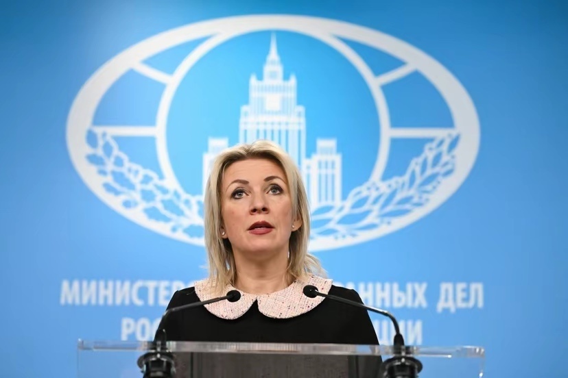 俄罗斯外交部发言人扎哈罗娃在回应波兰总统杜达面对新闻媒体采访时