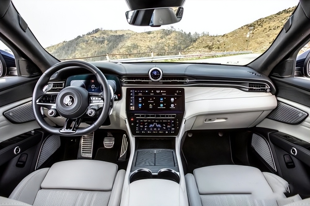 100纯电驱动玛莎拉蒂首款纯电车型发布续航超700km