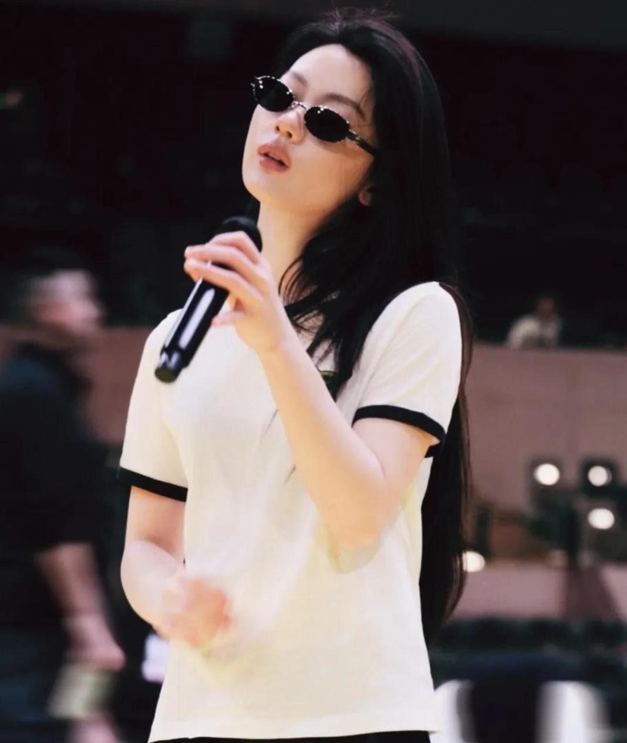 單依純經紀人名下商K疑似關停！敏感評價被刪，包間最低消費2500 - 