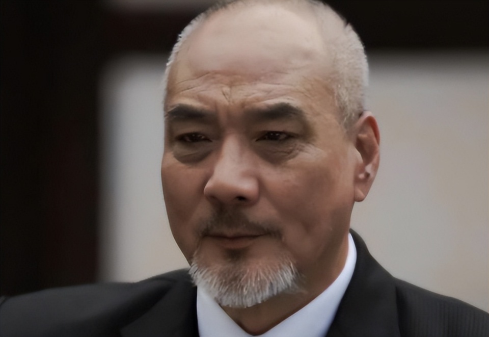 除了电影成就,徐少强丰富的感情生活也是外界热议的焦点