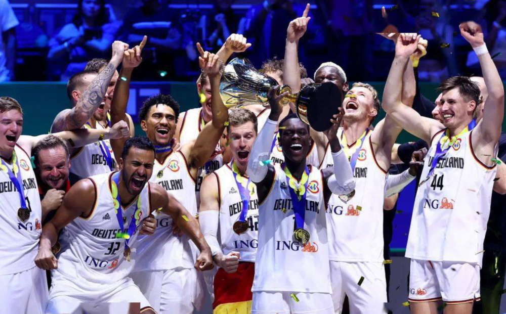 德国男篮奥运12人大名单!4位nba球员领衔 施罗德率队冲击金牌