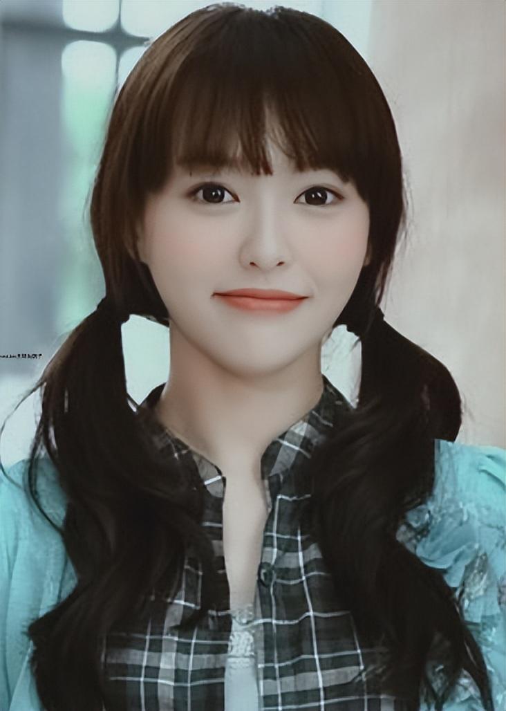 后面,唐嫣的《夏家三千金》,《无懈可击之高手如云》,《爱情睡醒了》