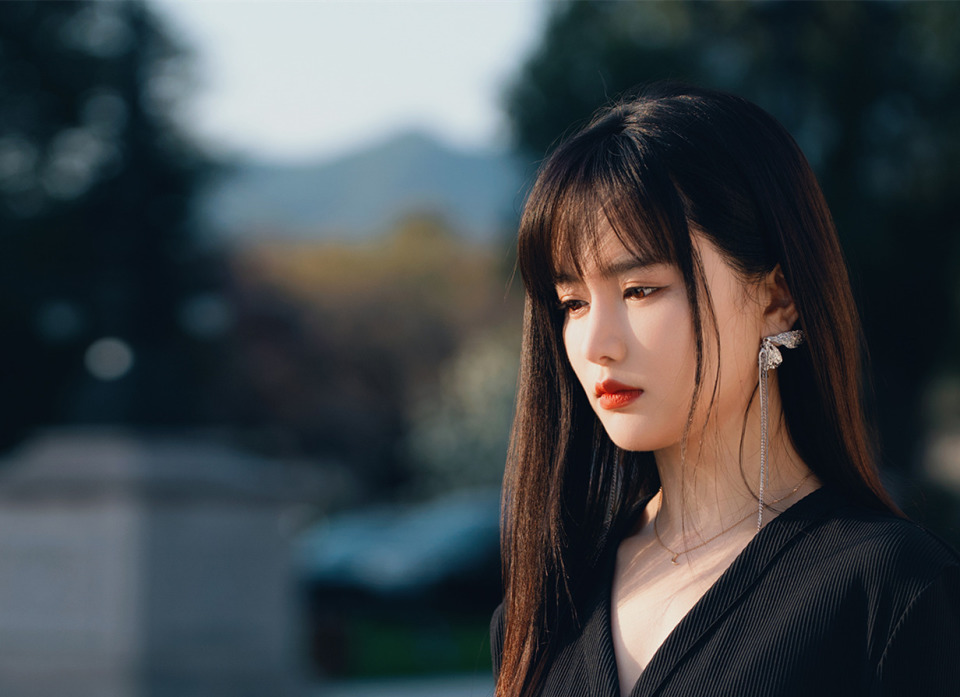 初代网红南笙结婚走红靠p图跟杨洋组cp演戏10年无人知