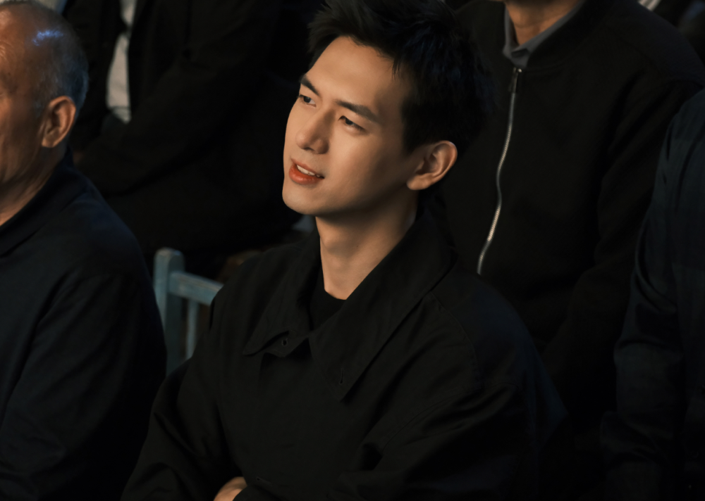 认真梳理李现的进组顺序后,就能发现他基本保持着一年拍一部作品的