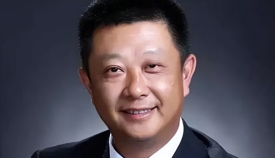 四川张勇开火锅店去年赚了40多亿