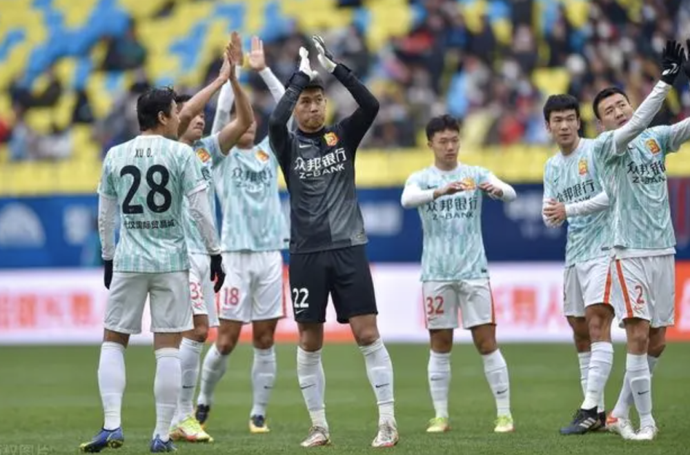 广州队解散悬念揭晓,来看看媒体公布的最新消息_腾讯新闻