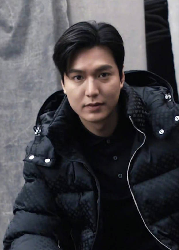 李敏镐近照曝光 发福明显 与昔日模样大不同_腾讯新闻