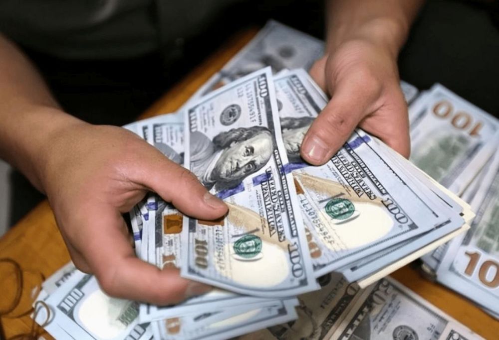 美国银行接连倒闭，可能跟中国外汇储备的一桩谜案有关？(3)