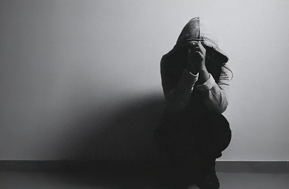 如何早期识别女性抑郁障碍