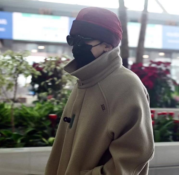 权志龙前往美国,参加家电及it展览会,开启2024年首次正式行程