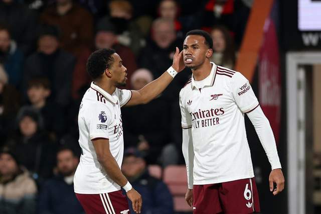 3-2！1.2億天王雙響，賴斯定乾坤，阿森納7連勝，靜候曼城犯錯 - 