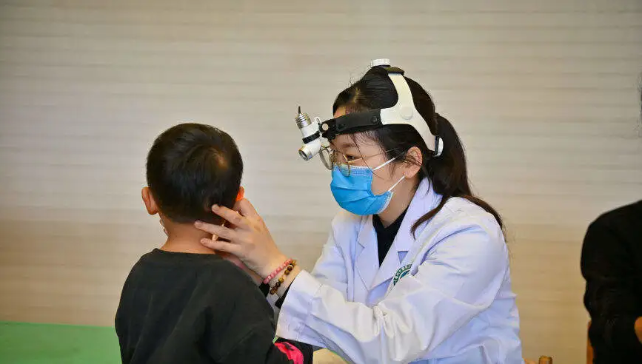 当孩子提前发育：抑制针、身高焦虑和被误解的治疗