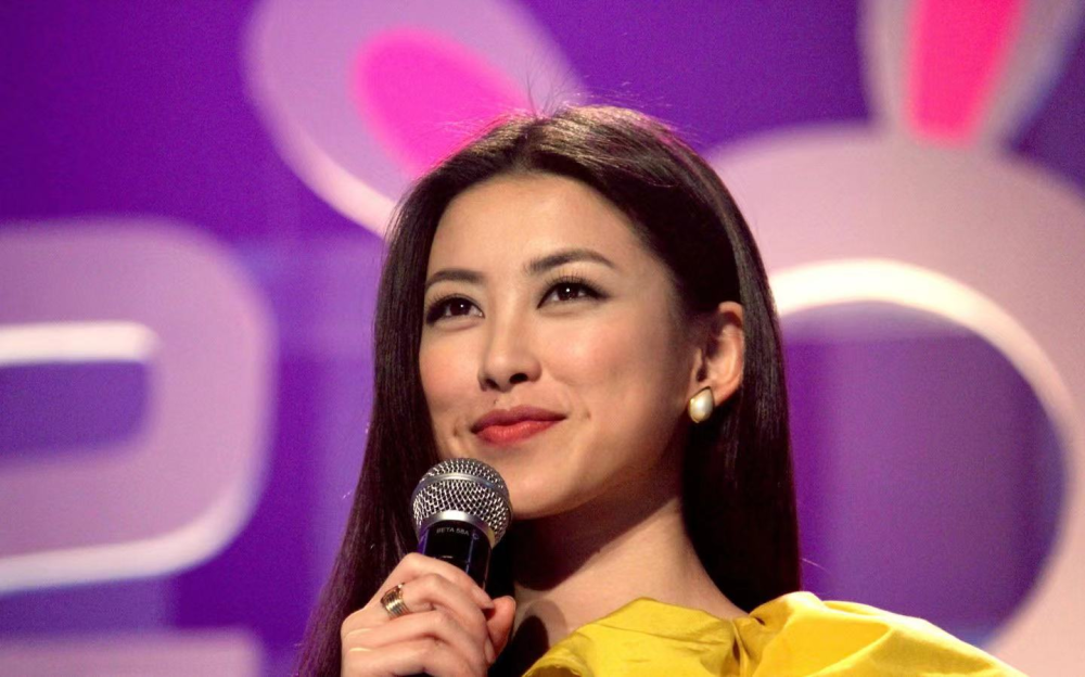 朱珠:红三代富二代,艳压通稿比作品多,情感新闻比角色有看点_腾讯新闻