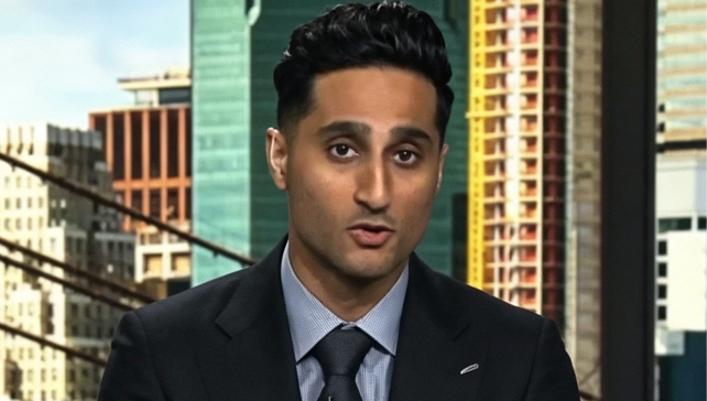 Shams：字母哥选秀大会前将被交易，下家就是热火或绿军