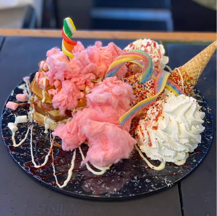 以色列餐厅出了个马桶装巧克力冰激凌,这吃得下去嘛?