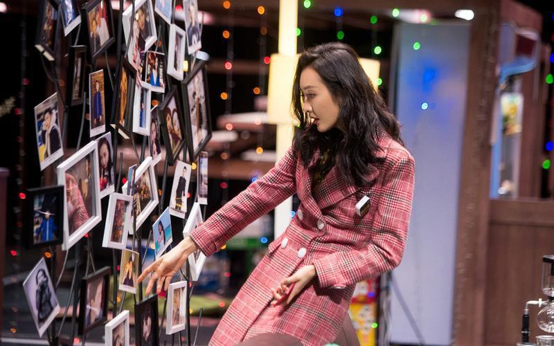 男友出轨,王鸥隐身:"夜光剧本"7年后,她重蹈了杨幂的覆辙?_腾讯新闻