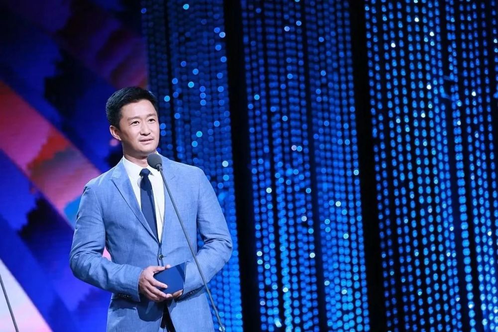 华表奖吴京连个提名都没有,《我不是药神》空手而归_腾讯新闻