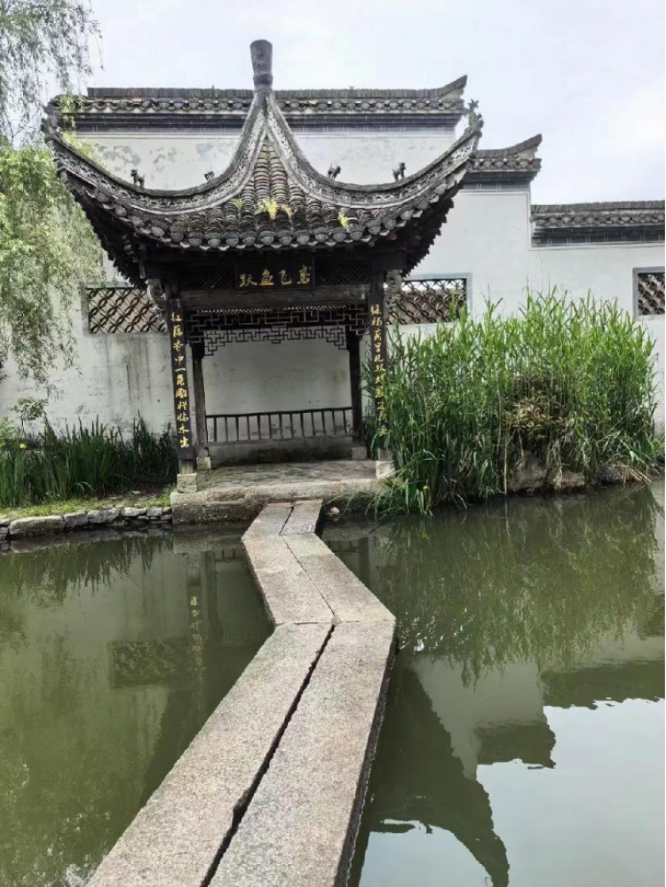 铜陵漫园位于被住建部评为全国首批宜居村庄的安徽铜陵义安区西联镇犁