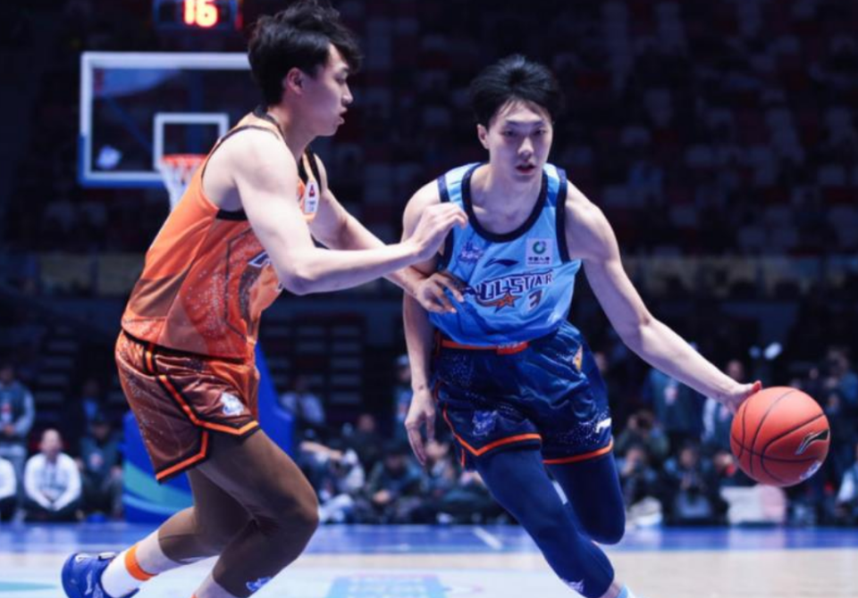 cba全明星南区6人上双逆转北区胡明轩315三分首获正赛mvp