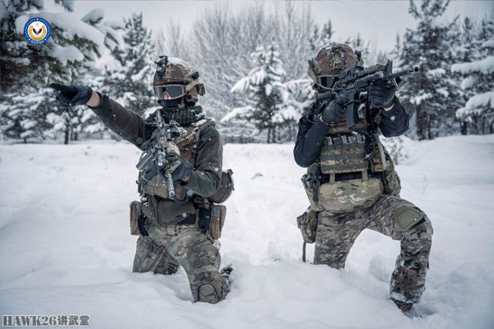 阿富汗特种部队宣传照:全套西方国家武器装备 成功引起广泛关注