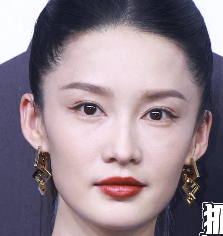 ����һ���GQʢ�� ���Ǵ�����Ϻ� GQ����ó���ɱ��ﵶ�����