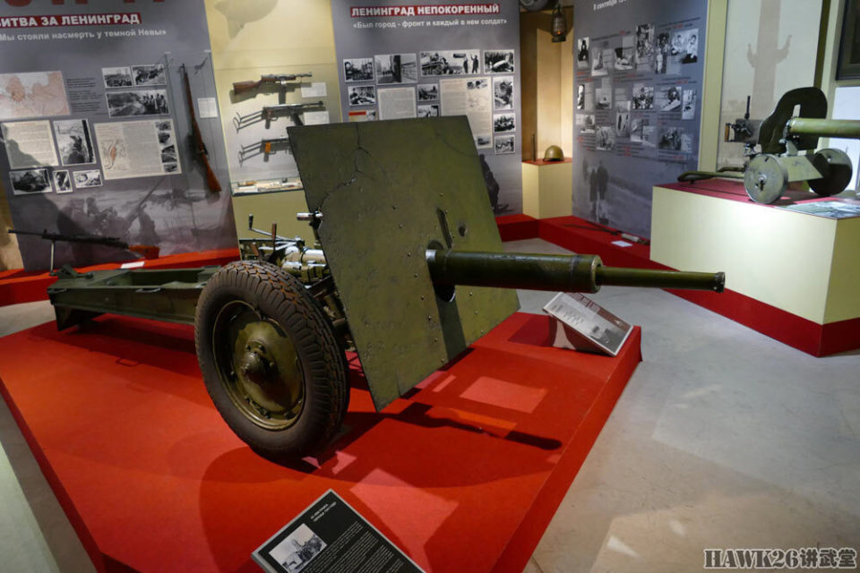 图说:7-33型45mm反坦克炮 列宁格勒围困期间制造的简化版武器