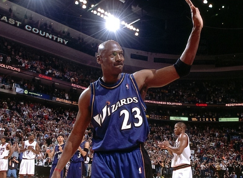 奇才时期的乔丹表现如何曾遭遇膝伤肋骨断裂最终创一历史记录