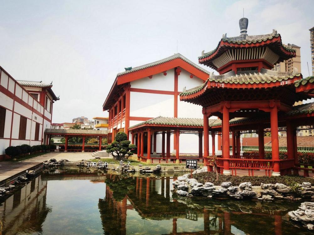 千秋孔庙,德庆悦城龙母祖庙,梅庵,庆云寺,黄岩洞洞穴遗址,封川古城