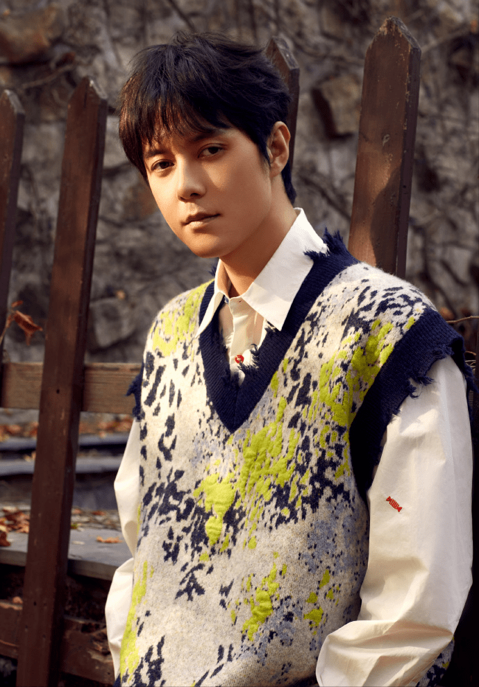 男演员张超被爆隐婚生女上热搜,网友只关心"他是谁"