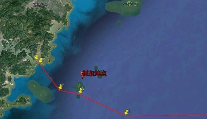 与渔业执法大队联动排查,发现有渔船常在东经120度44分,北纬27度08 分