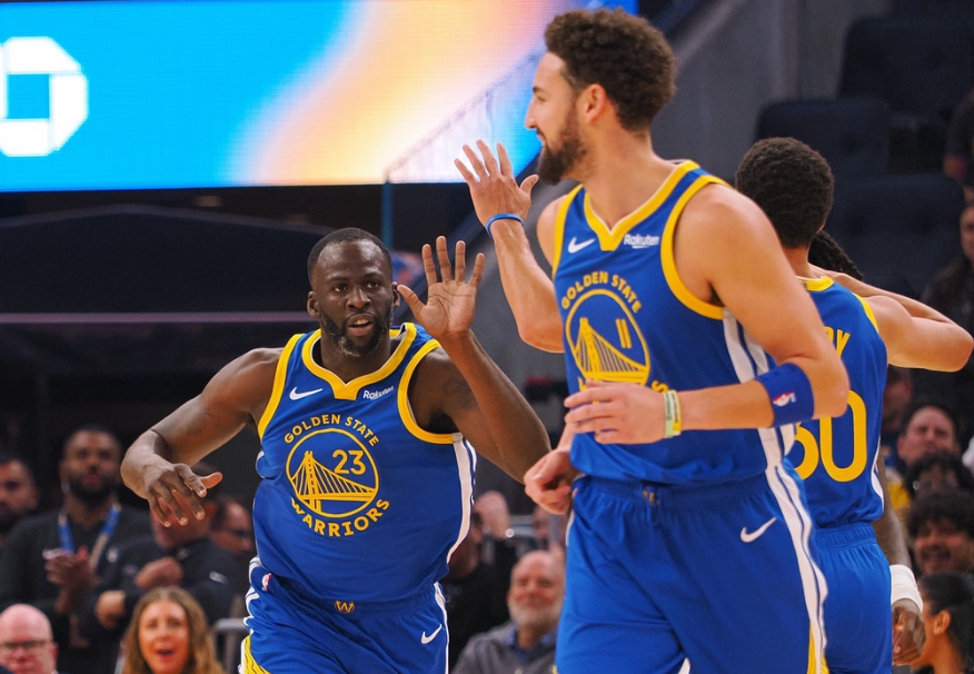 库里26 8连创纪录:关键时刻点名哈登 克莱90秒连得10分立功_腾讯新闻