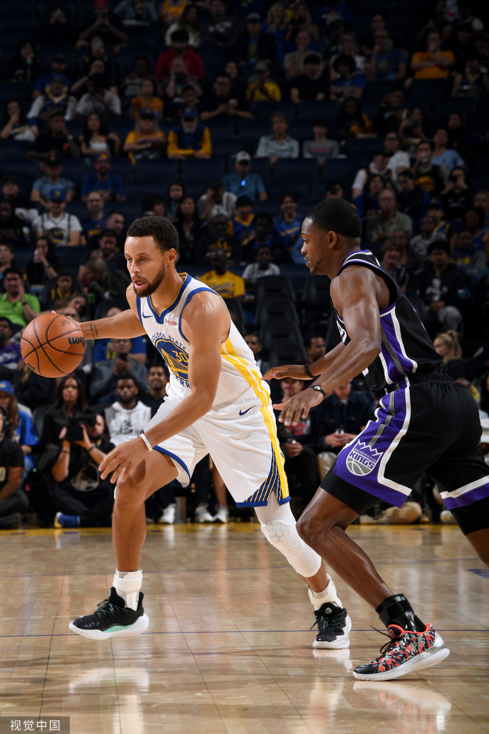 库里狂轰308三分晃飞福克斯续命三分超远准绝杀三分再度封神