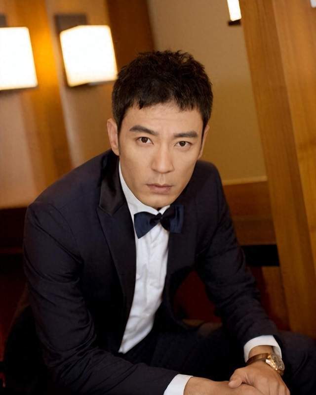 李光洁:从煤矿工人到实力派演员,娶过郝蕾,爱过王珞丹!_腾讯新闻