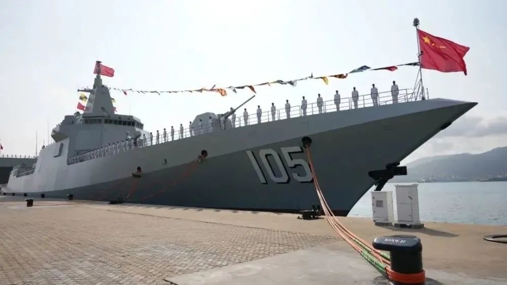 105 大連艦106 延安艦107 遵義艦108 咸陽艦逐夢深藍,向海圖強為人民