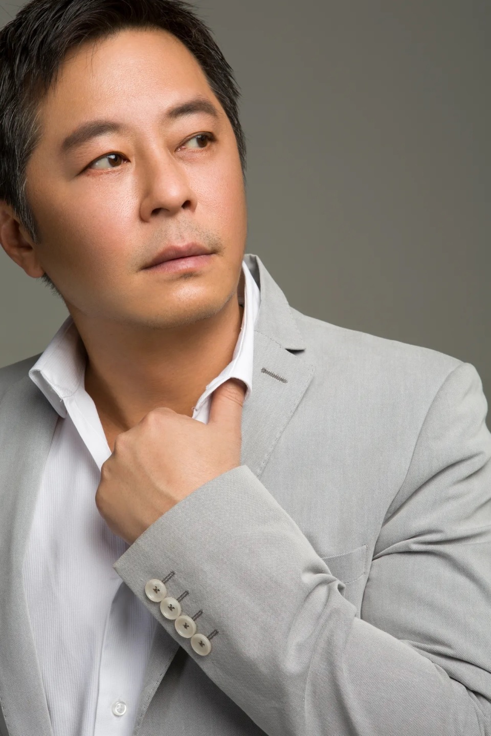 台湾歌手王杰发行新歌歌名暗指他或将退出歌坛60岁依旧单身