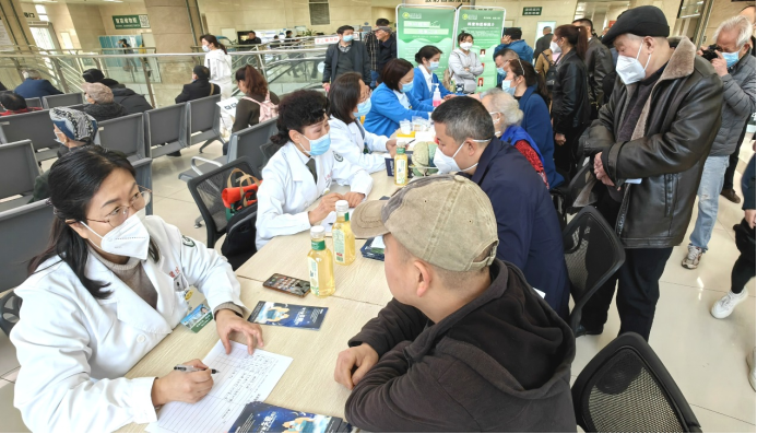 世界睡眠日別讓電子產品偷走睡眠新橋醫院專家提醒失眠增加慢病風險