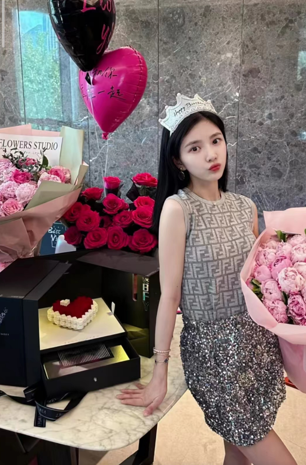 杜淳老婆生日被恶评"二婚嫁一婚",王灿硬气回怼:二婚怎么了?