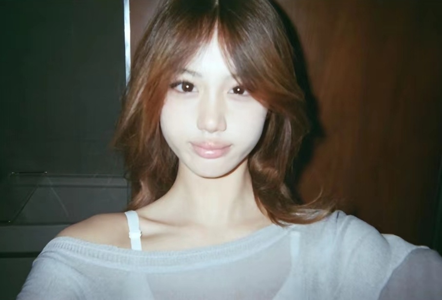 钟丽缇小女儿近照曝光,14岁考拉穿辣妹装成熟漂亮,身高已达170